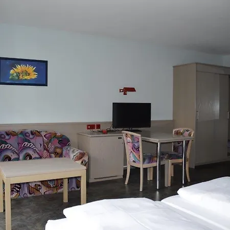 Gaestehaus Linde, Garni 3*